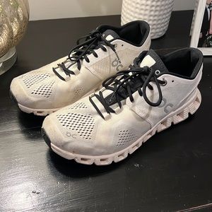 On Cloud  X Running Shoes